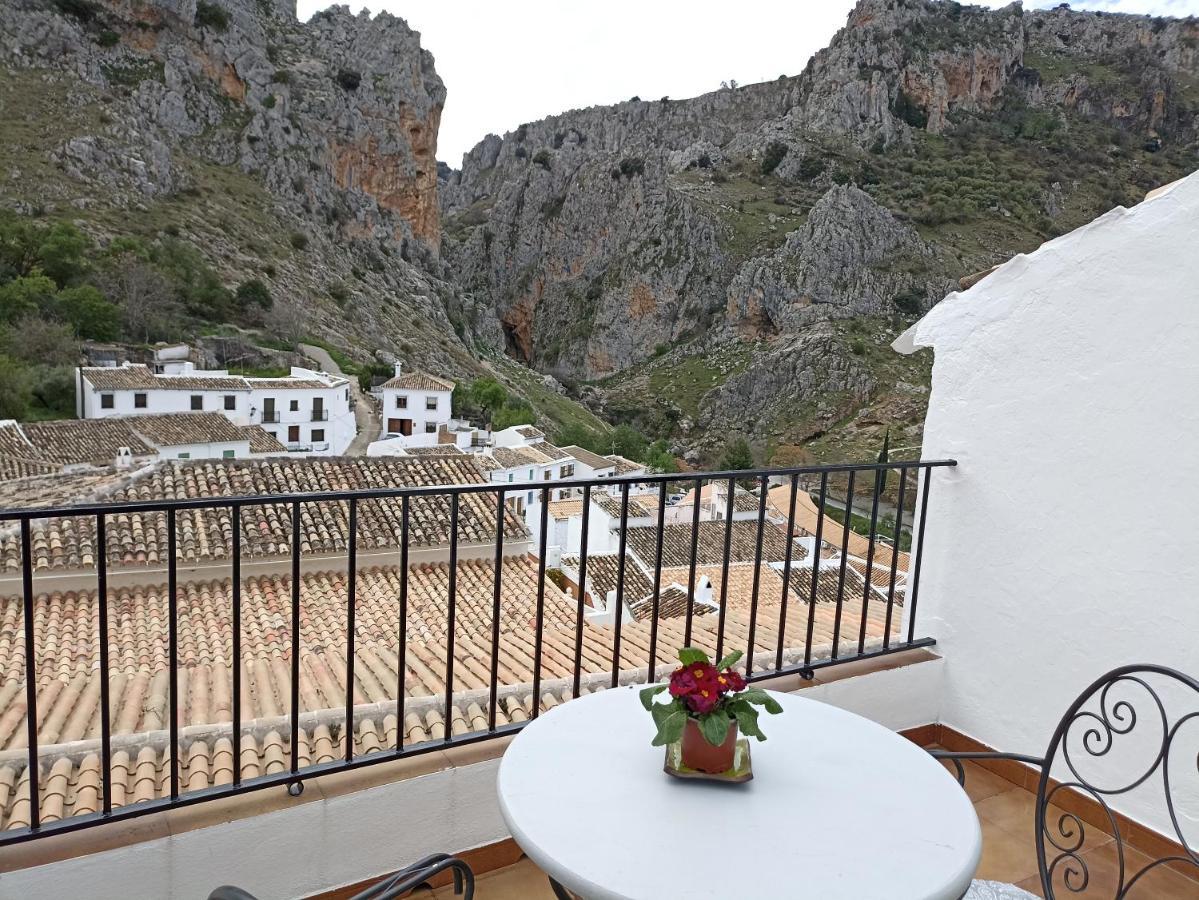 Penzion El Hechizo Del Bailon Zuheros Exteriér fotografie